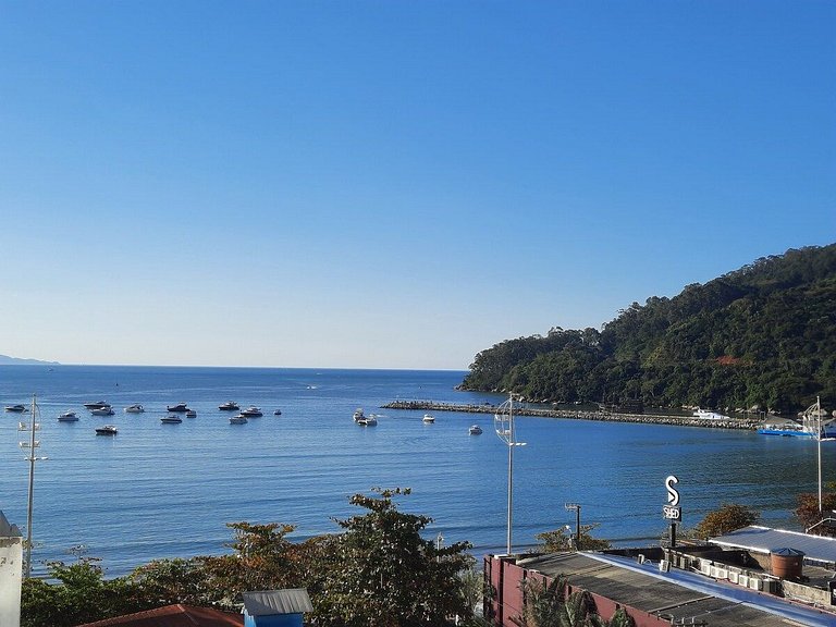Apto 3 suítes vista incrível orla BC 50 m da praia