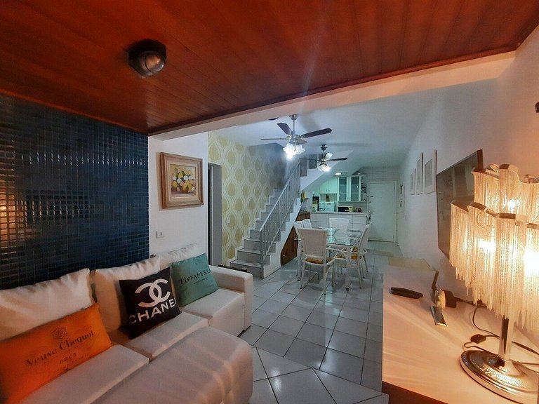 Linda Cobertura Piscina Privativa Churrasq. Caiobá