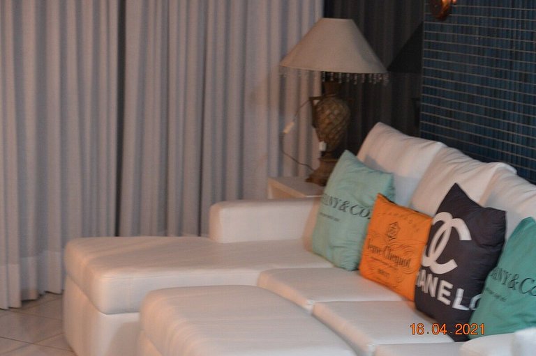 Linda Cobertura Piscina Privativa Churrasq. Caiobá