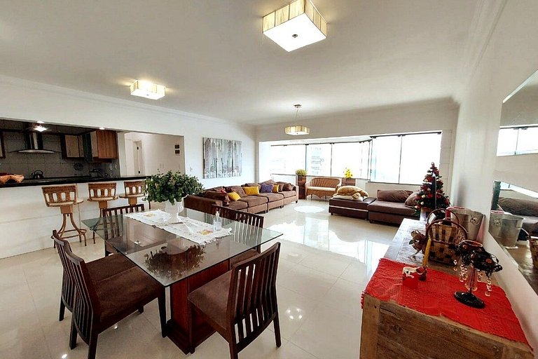Quadra Mar Apto Amplo Suite + 2Q 50m da Praia