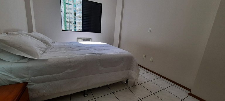 Apto Quadra Mar 1sui+2qua a 50m Praia Central BC