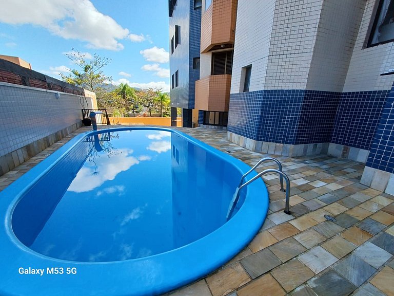 Apto 2 Quartos Piscina 1 Quadra da praia de Caiobá
