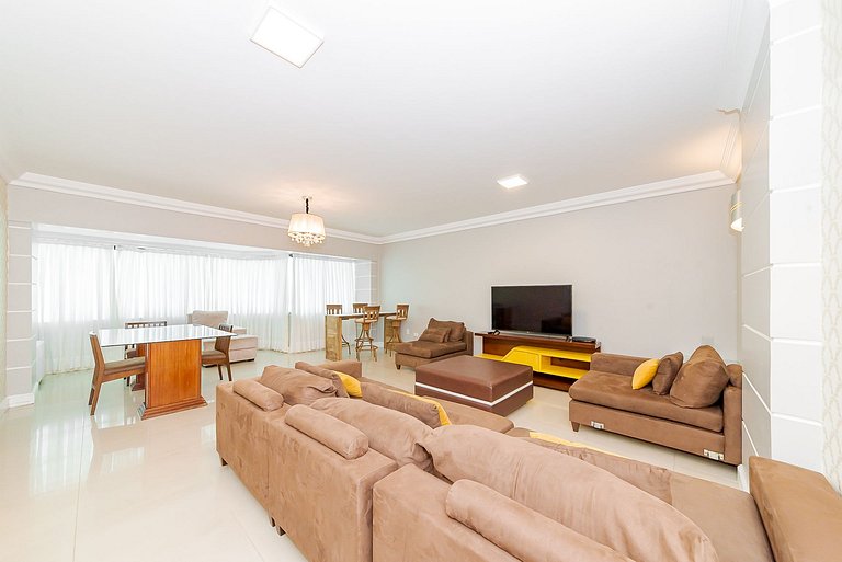 Quadra Mar Apto Amplo Suite + 2Q 50m da Praia