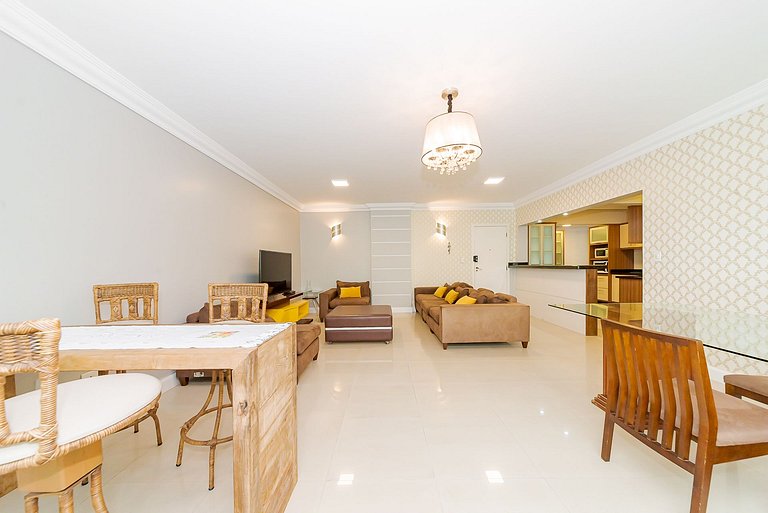 Quadra Mar Apto Amplo Suite + 2Q 50m da Praia