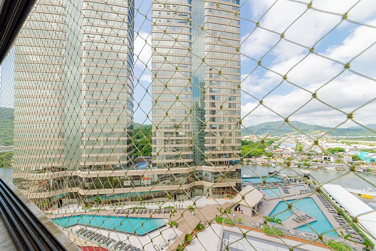 Quadra Mar Apto Amplo Suite + 2Q 50m da Praia