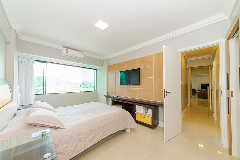 Quadra Mar Apto Amplo Suite + 2Q 50m da Praia