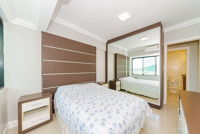 Quadra Mar Apto Amplo Suite + 2Q 50m da Praia
