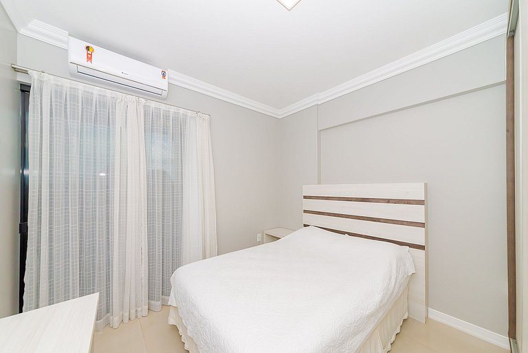 Quadra Mar Apto Amplo Suite + 2Q 50m da Praia