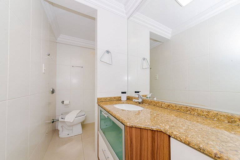 Quadra Mar Apto Amplo Suite + 2Q 50m da Praia