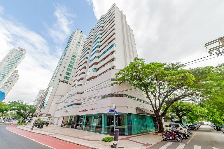 Quadra Mar Apto Amplo Suite + 2Q 50m da Praia