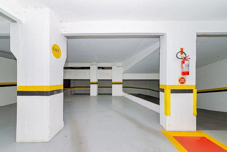 Apto Quadra Mar 1sui+2qua a 50m Praia Central BC