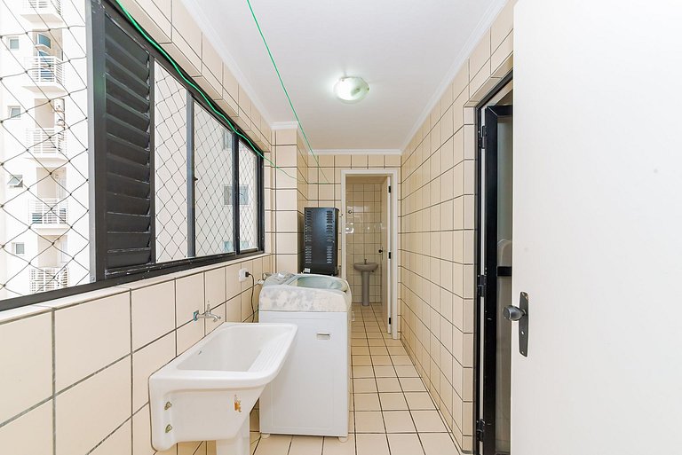 Apto Quadra Mar 1sui+2qua a 50m Praia Central BC