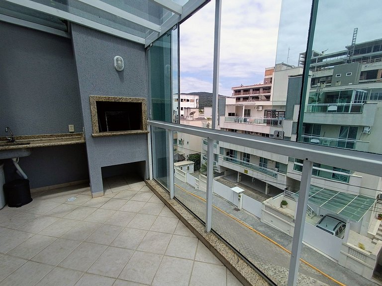 Ampla Cobertura 2 Suítes Piscina Privativa