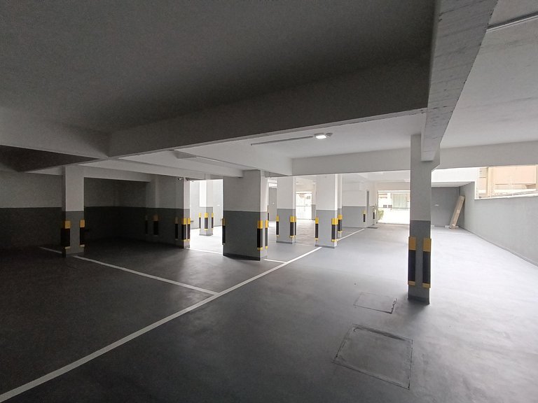 Ampla Cobertura 2 Suítes Piscina Privativa