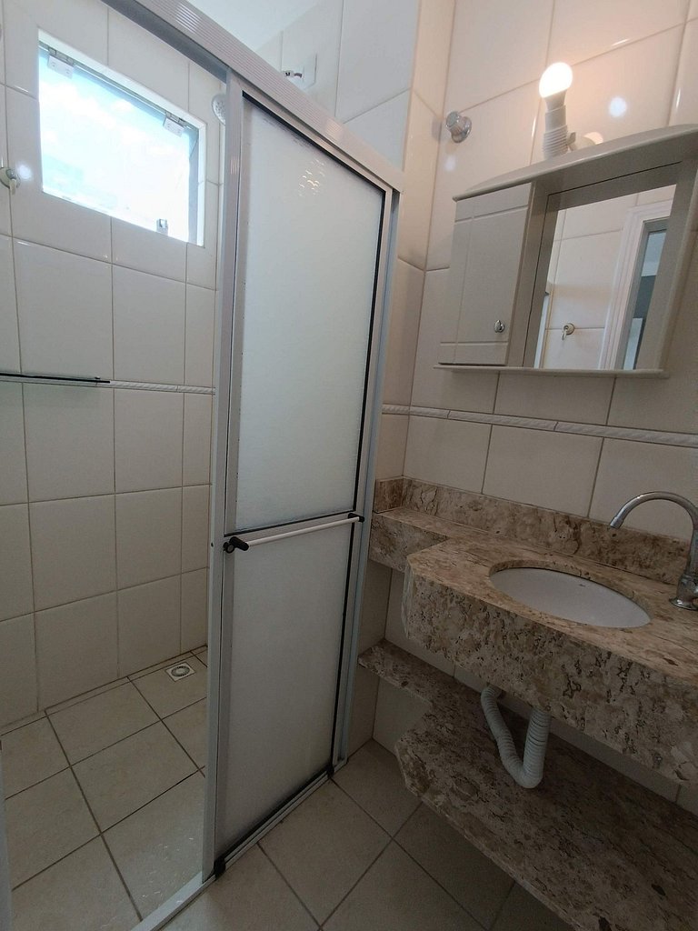 Ampla Cobertura 2 Suítes Piscina Privativa