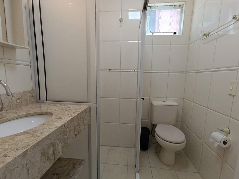 Ampla Cobertura 2 Suítes Piscina Privativa
