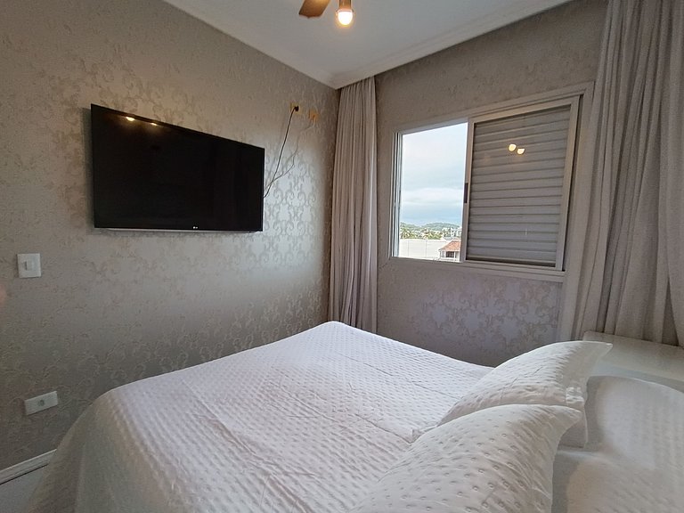 Linda Cobertura Piscina Privativa Churrasq. Caiobá