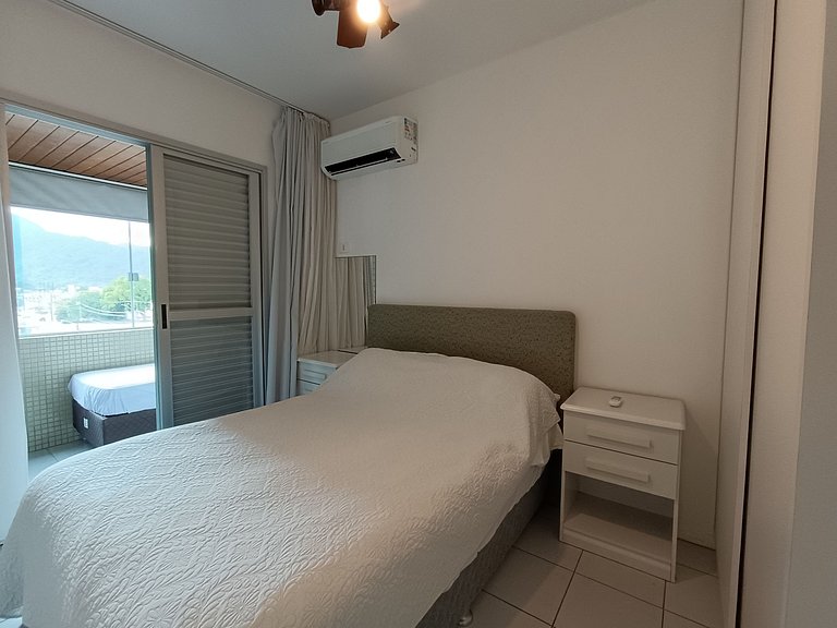 Linda Cobertura Piscina Privativa Churrasq. Caiobá